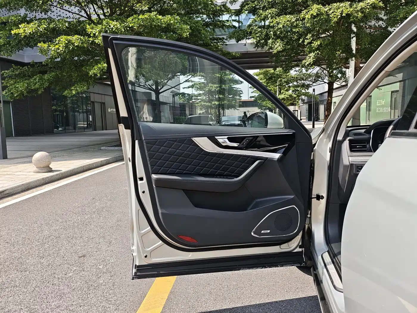 Hongqi HS5 2019 2.0T Smart Connect Enjoy 4WD Edition фото 15