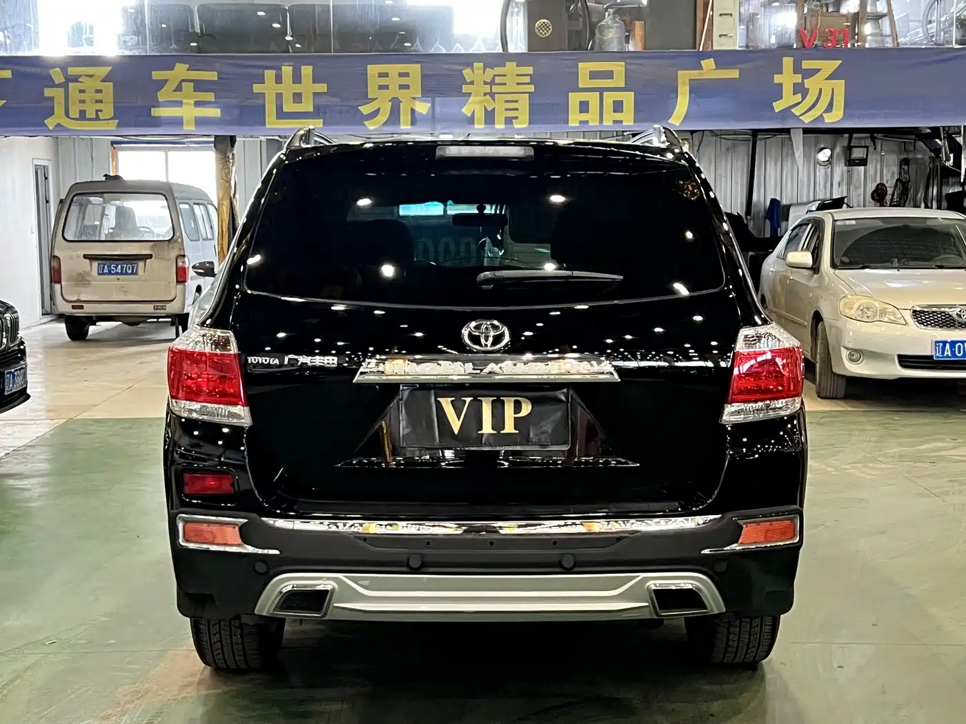 Toyota Highlander 2012 2.7L 2WD 5-seater Sport Edition фото 4
