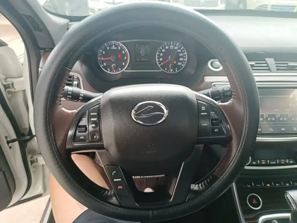Landwind X7 2015 2015 2.0T Panorama Premium