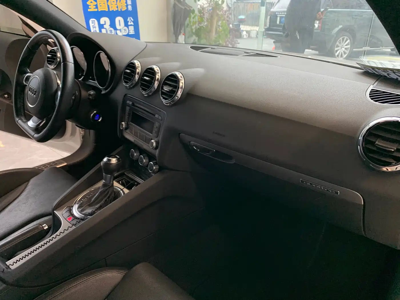 Audi TT 2011 TT Coupe 2.0TFSI quattro фото 3