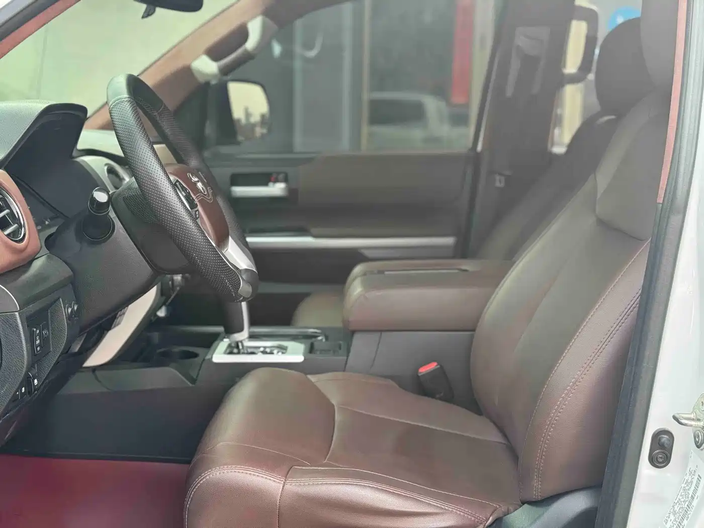 Toyota Tundra 2014 5.7L TRD Pro фото 7