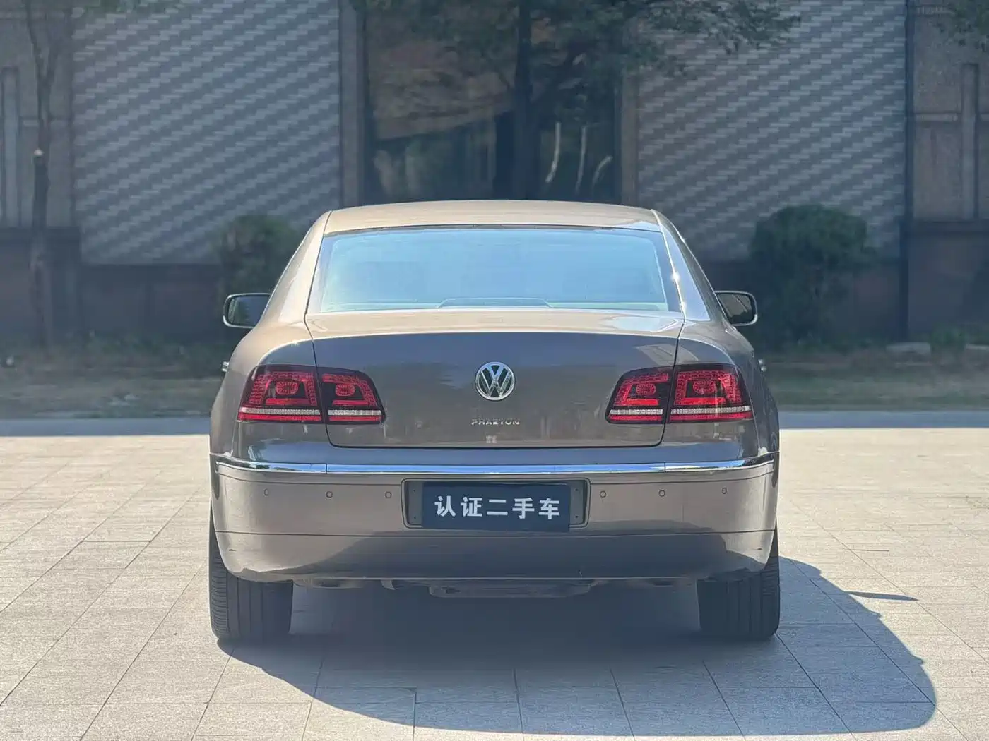 Volkswagen Phaeton 2012 3.0L Executive фото 9