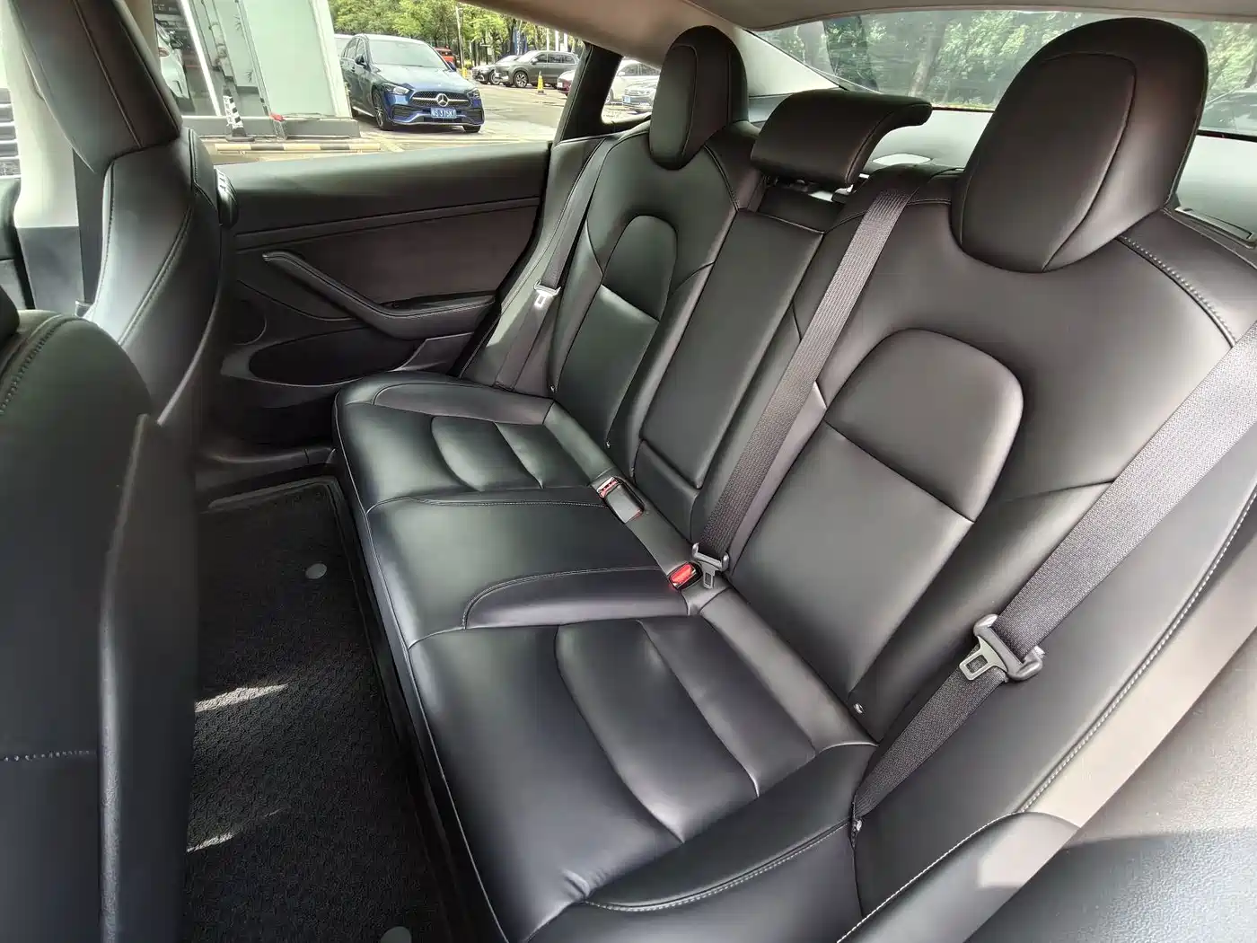 Photo 10 - Tesla Model 3