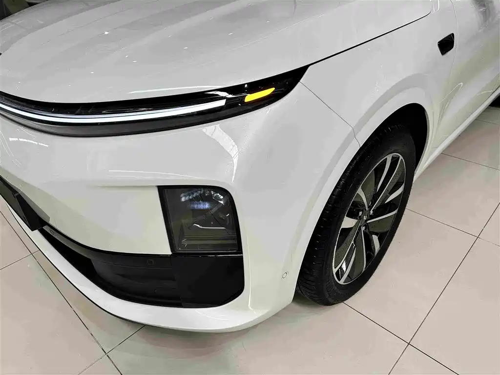 2026 Li Auto L6
