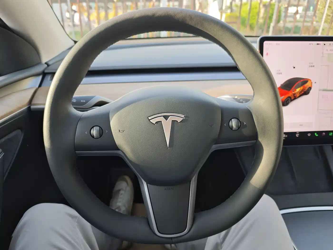 TESLA MODEL Y