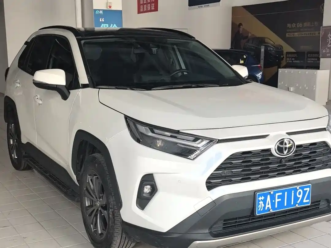 Toyota RAV4 Rongfang 2023 2.0L CVT FWD Style Plus Edition фото 17