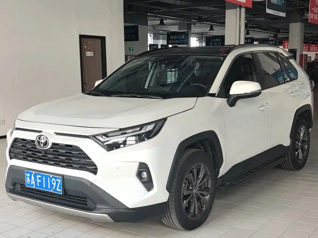 Toyota RAV4 Rongfang 2023 2.0L CVT FWD Style Plus Edition фото 15