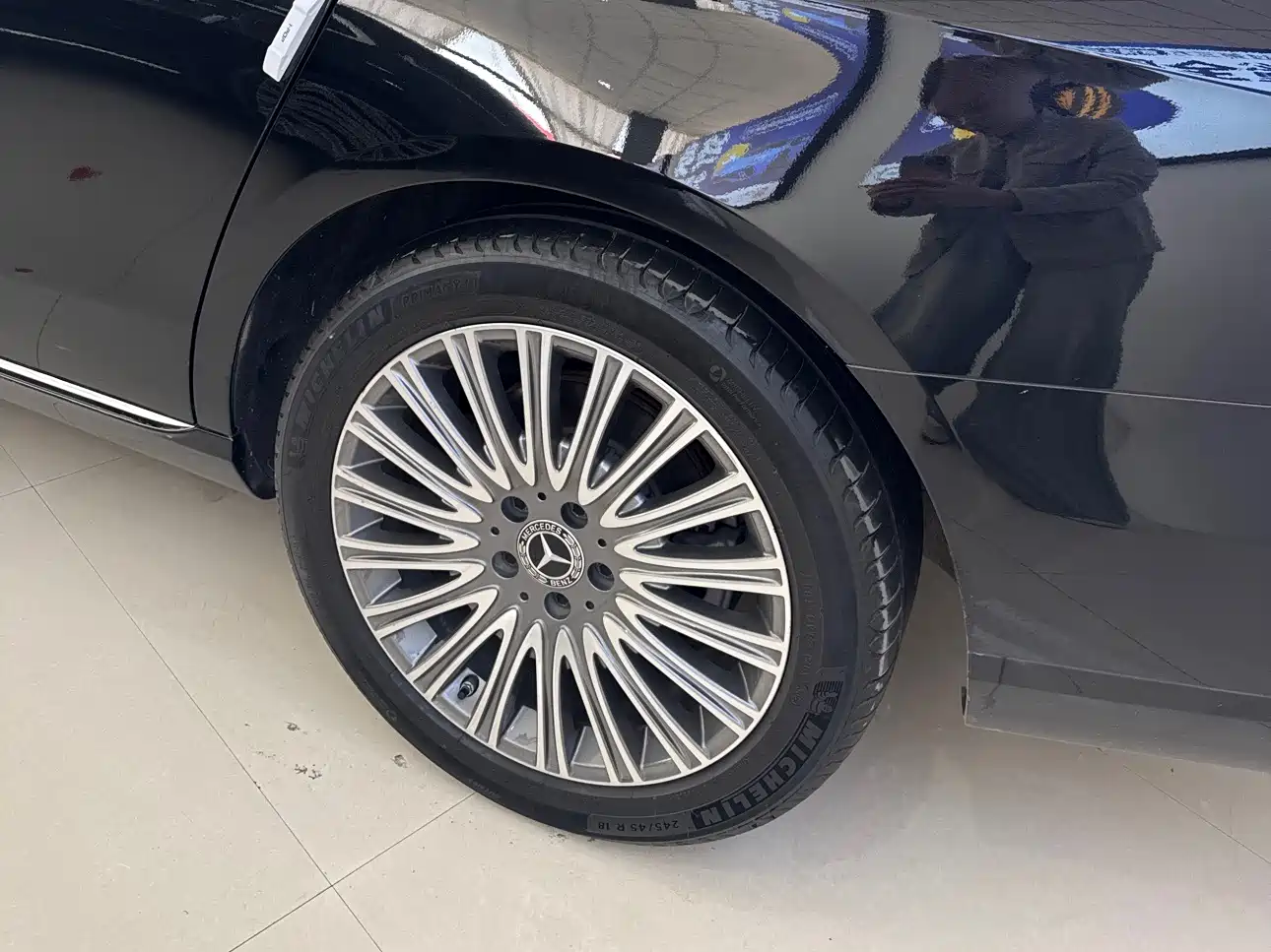 MERCEDES-BENZ E CLASS