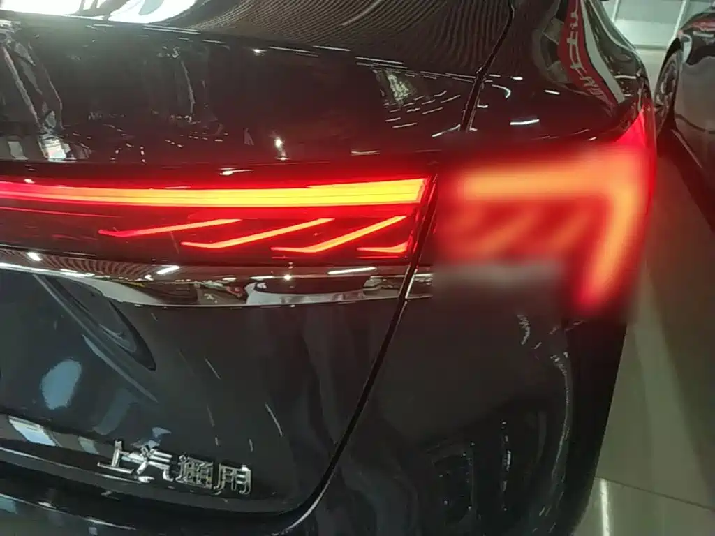 Photo 24 - Buick LaCrosse