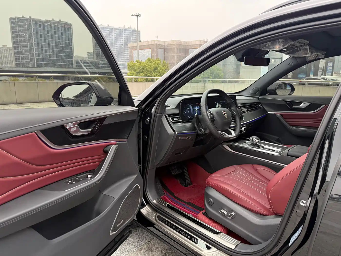 Hongqi HS5 2026 2.0T 2WD Mystic Shadow Edition фото 12