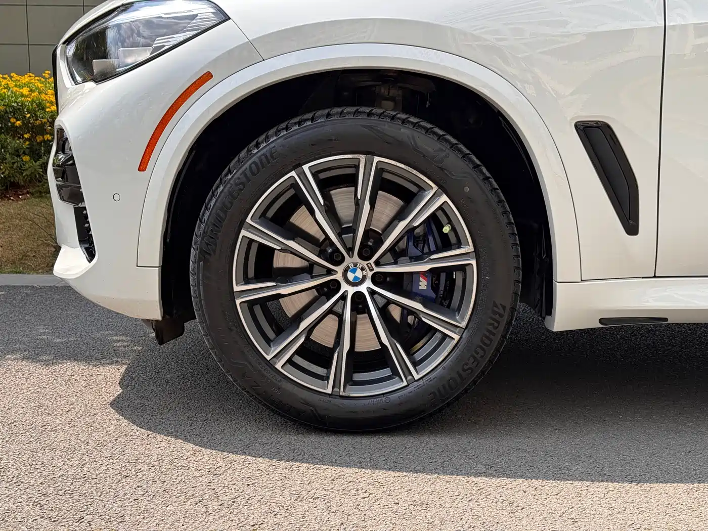 BMW X5 (Import) 2019 xDrive40i Exclusive M Sport Package фото 7