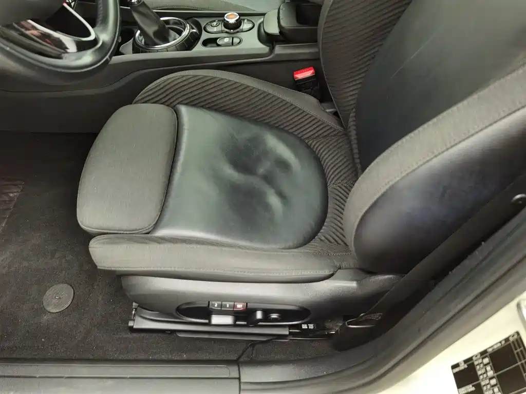 MINI CLUBMAN 2016 Facelift 1.5T COOPER фото 20