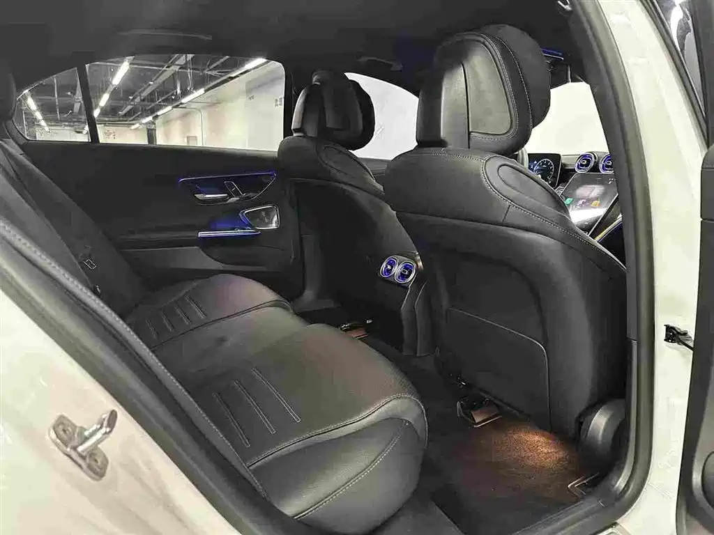 Фото 14 - Mercedes-Benz C-Class