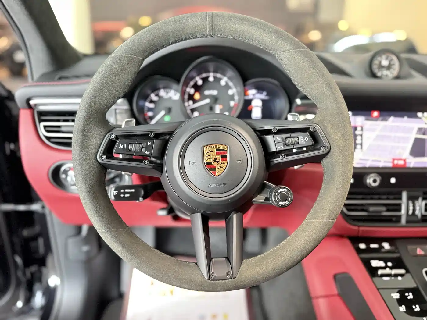 Porsche Macan 2023 Macan GTS 2.9T фото 7