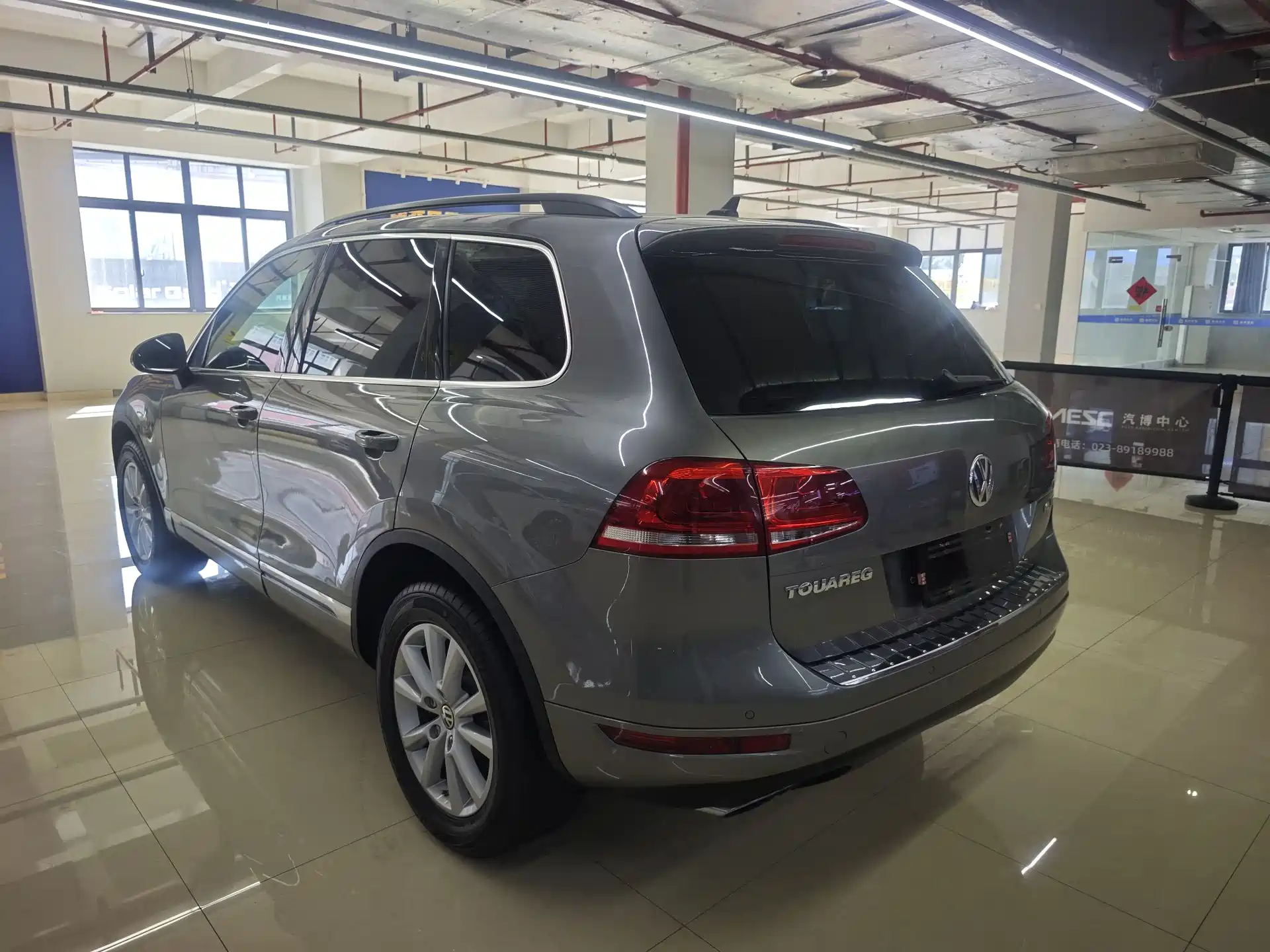 Фото 5 - Volkswagen Touareg
