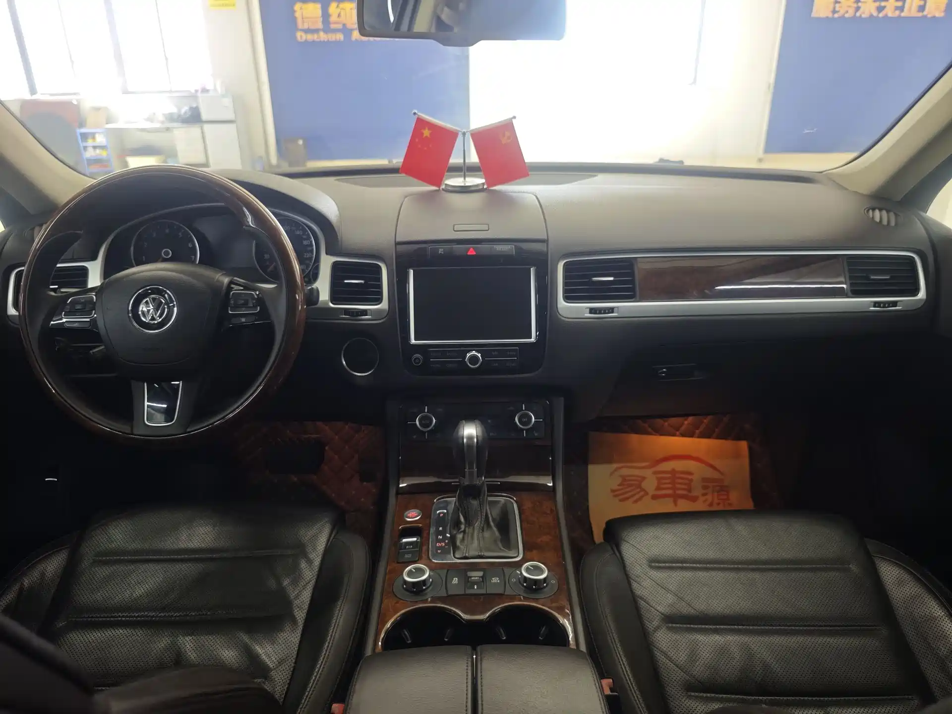 Фото 13 - Volkswagen Touareg