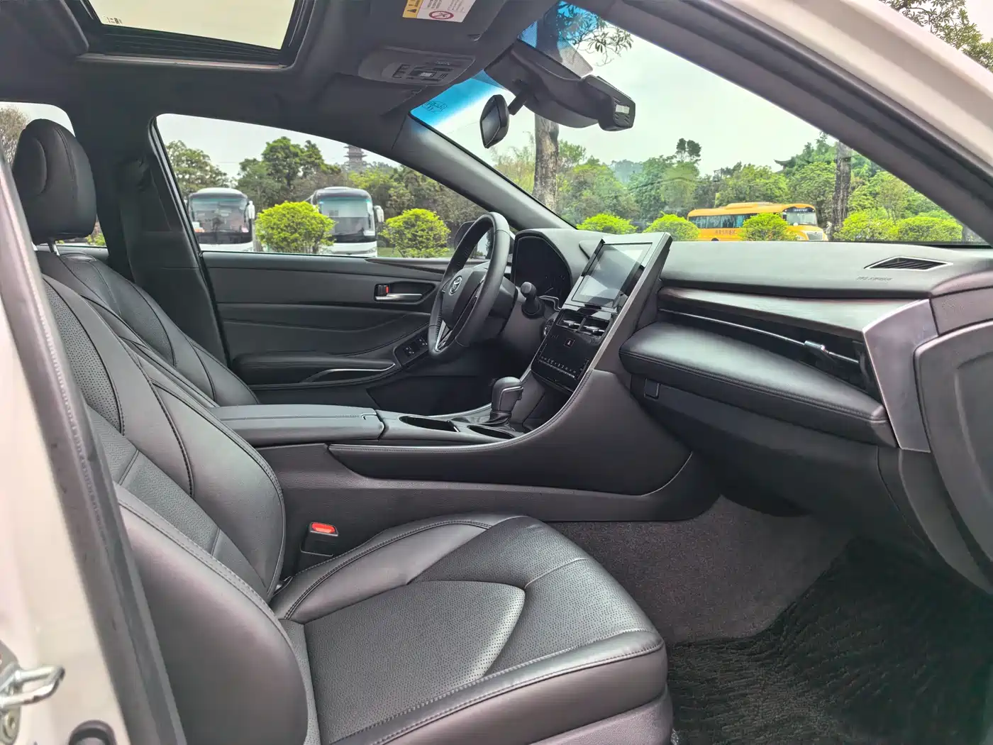 Toyota Avalon 2024 Model 2.0L Premium Selection Edition фото 16
