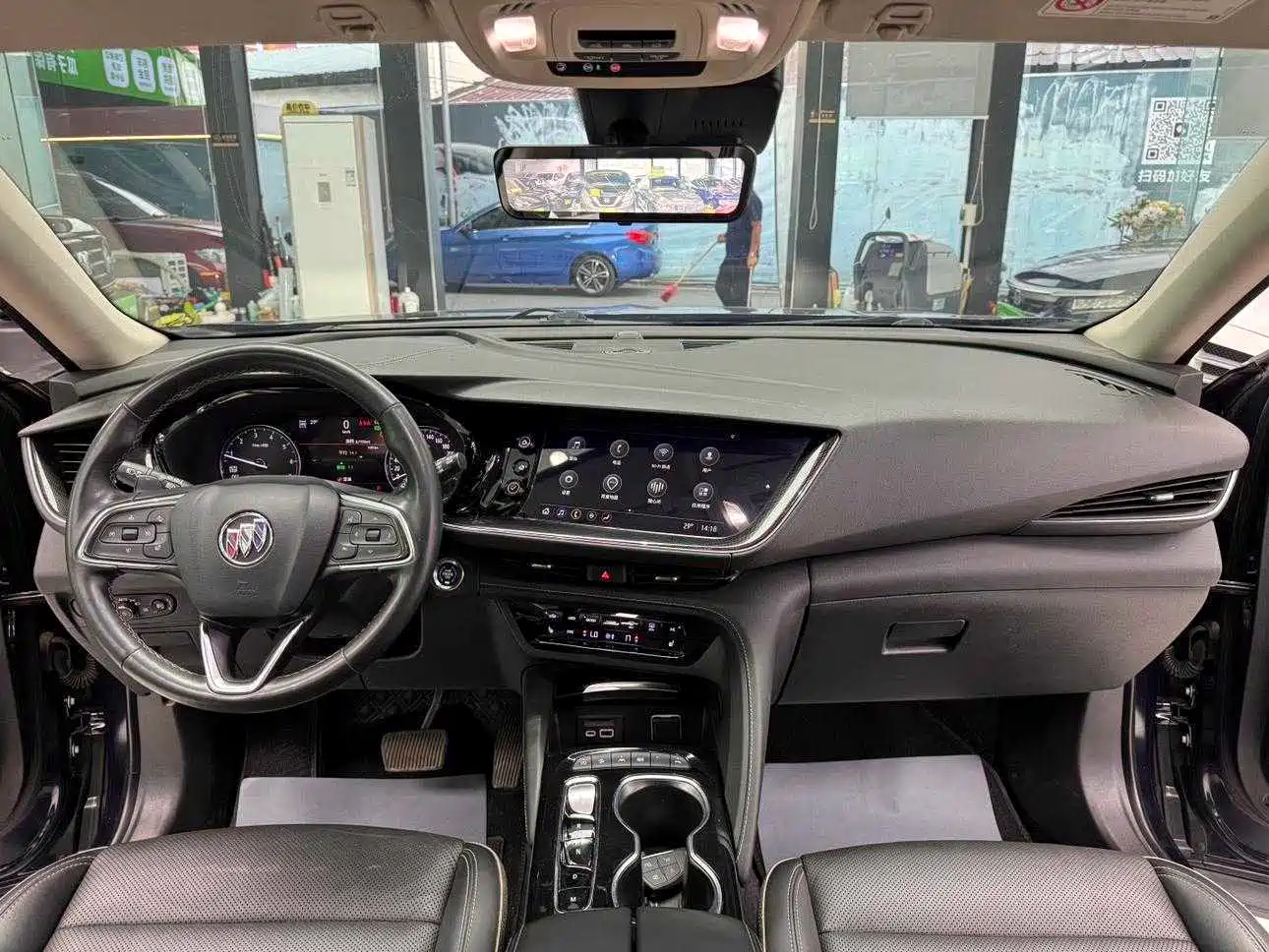 Photo 18 - Buick Envision Plus