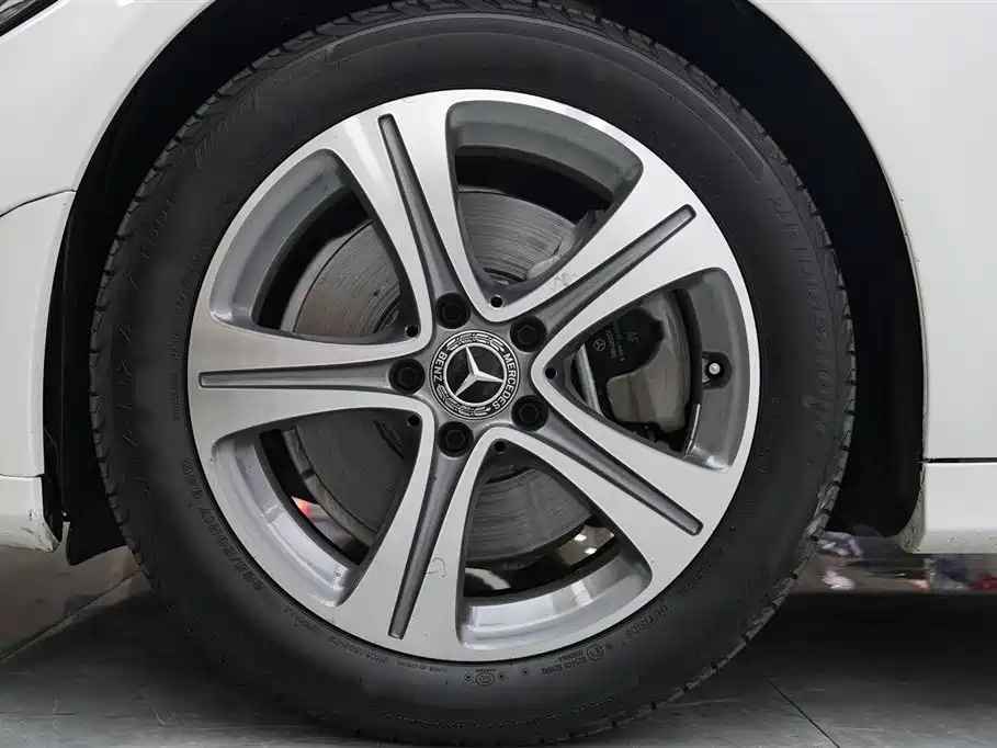 Mercedes-Benz C-Class 2019 Facelift C 260 L Sport фото 4