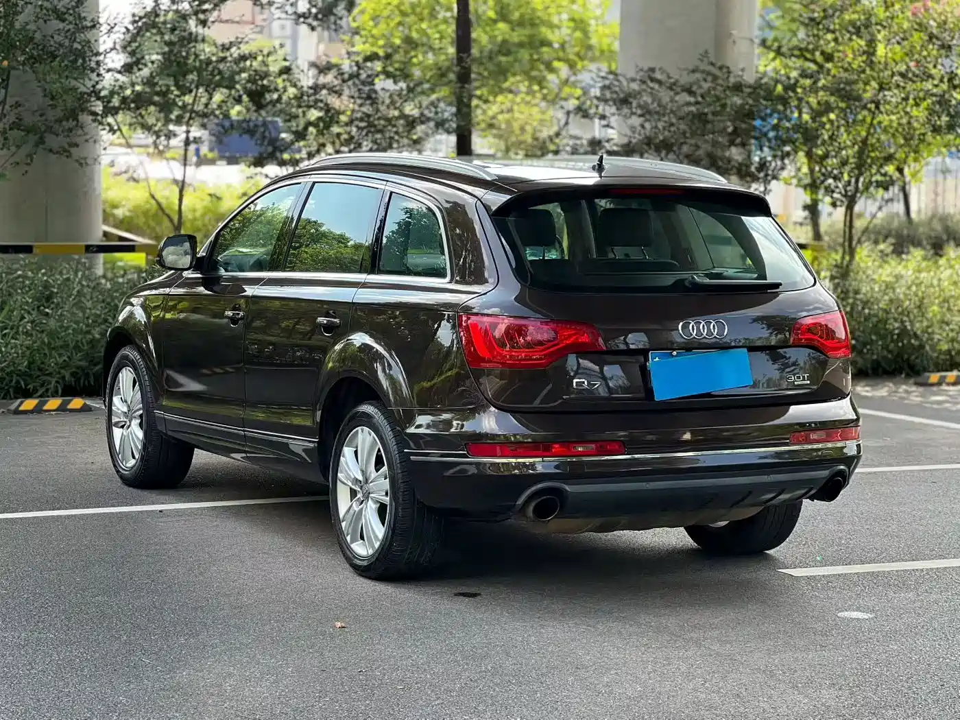 Фото 6 - Audi Q7
