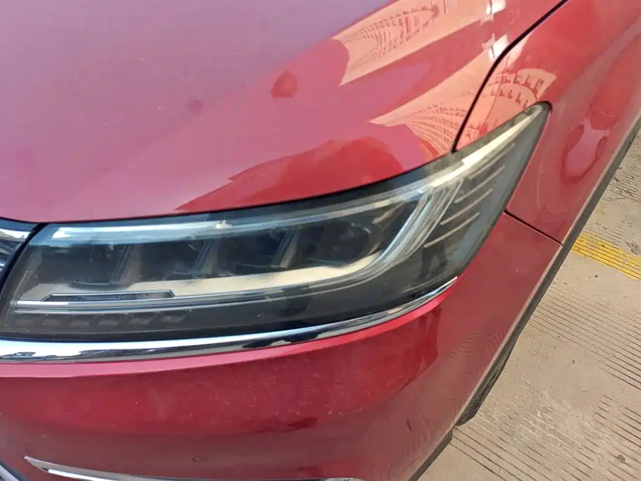 Фото 5 - Roewe RX5