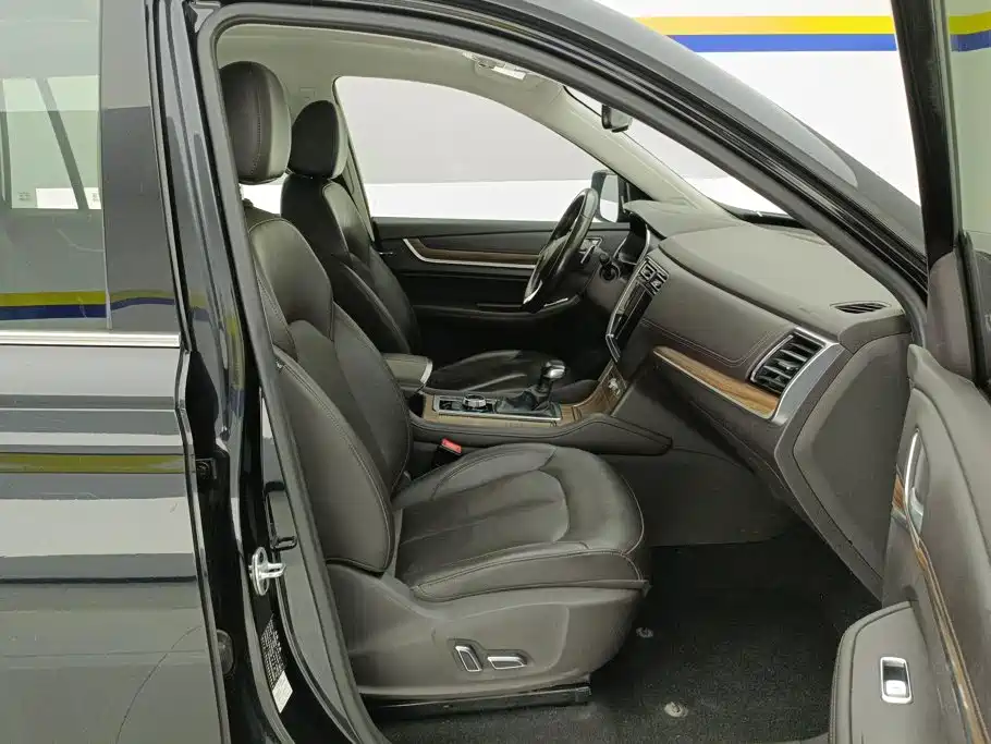 Roewe RX8 2018 2018 30T Smart Internet AWD Flagship Edition