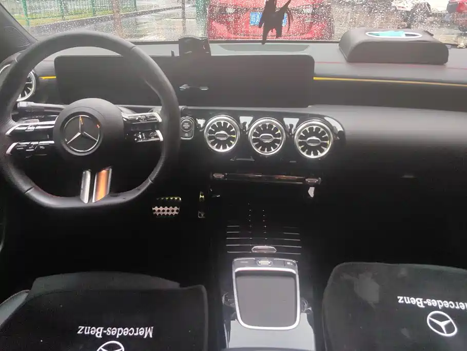 صورة 12 - Mercedes-Benz CLA (Import)