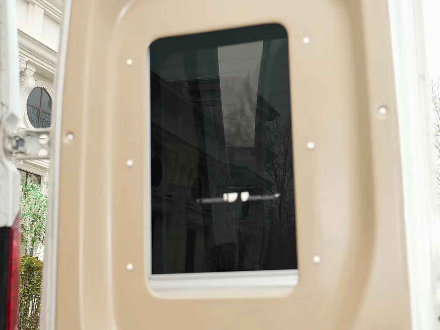 SAIC Maxus MAXUS V90 RV 2021 2.0T Travel Home V90 Self-Contained Class B RV Luxury Longitudinal Bed фото 31