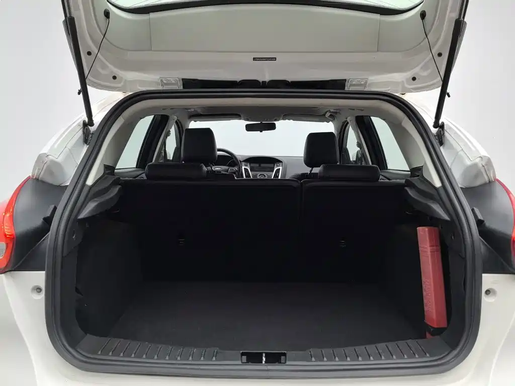 Ford Focus 2015 2015 Hatchback EcoBoost 125 Automatic Premium Trend