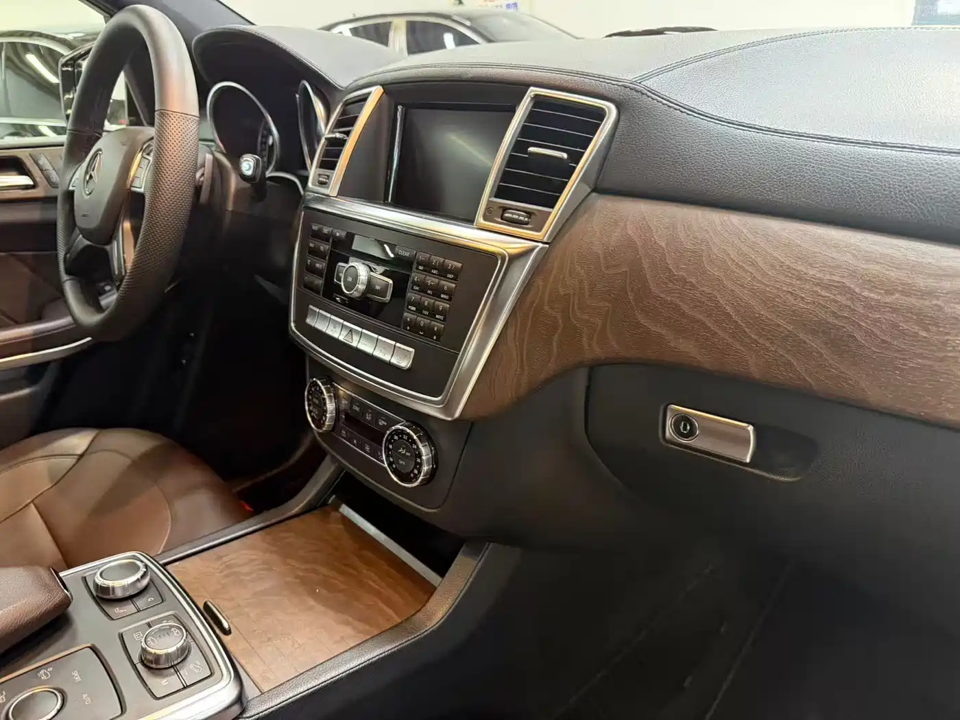 Mercedes-Benz GL-Class 2013 GL 500 4MATIC фото 16