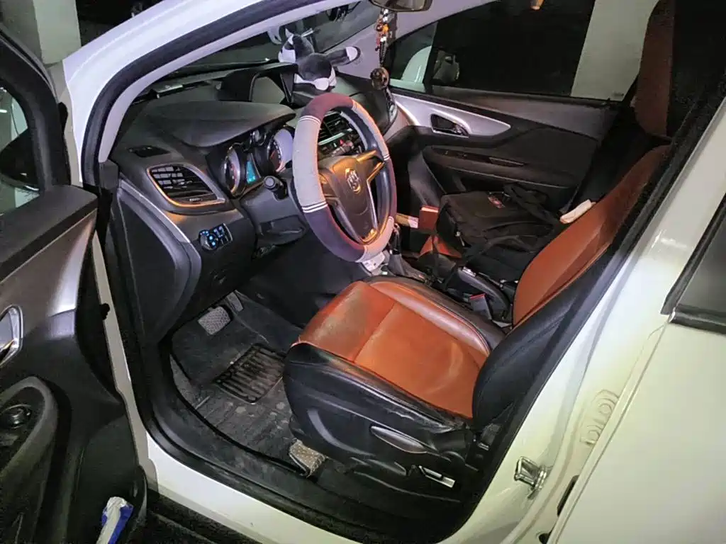 Фото 8 - Buick Encore