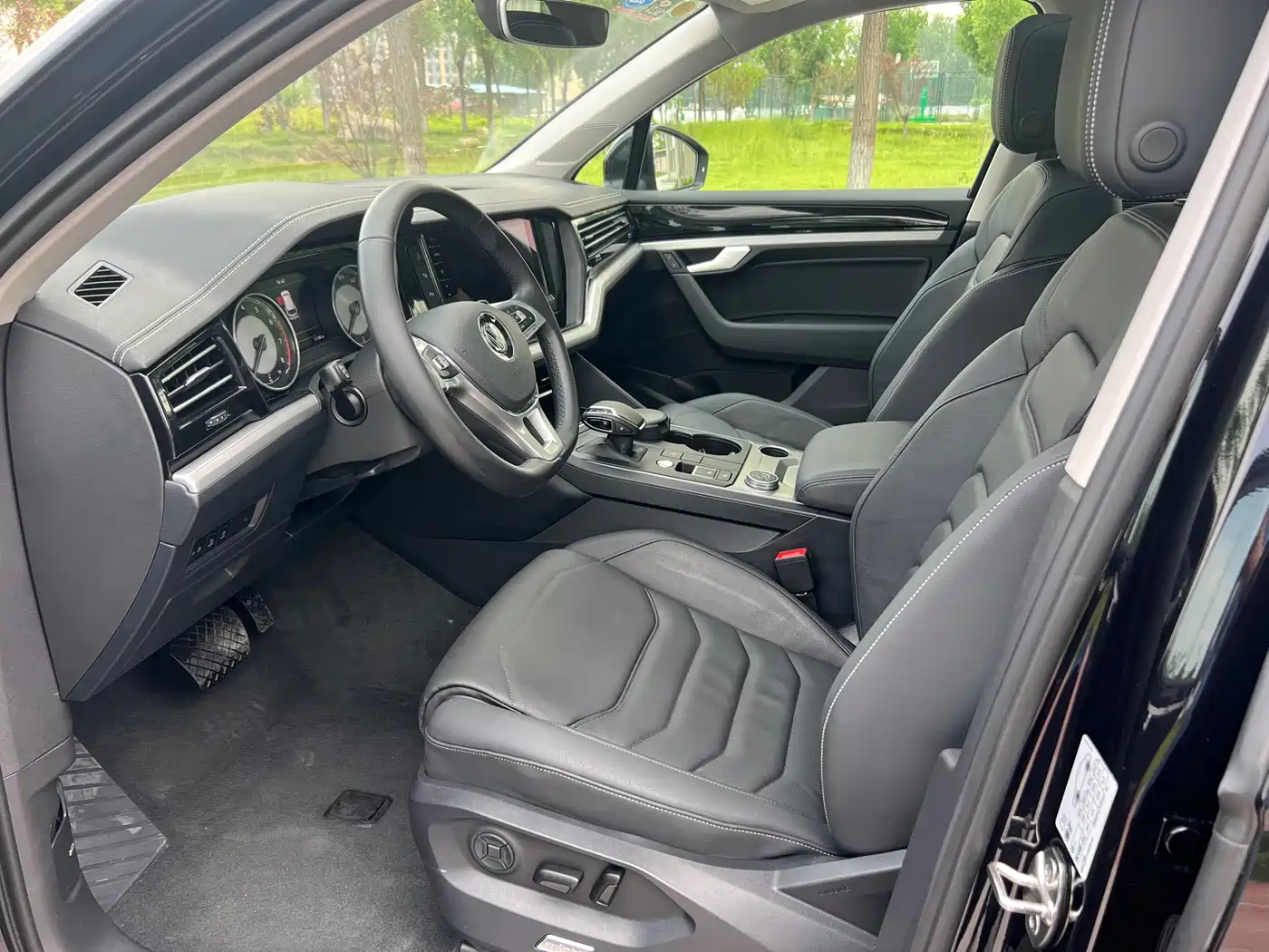 Volkswagen Touareg 2019 2.0TSI Pilot Edition China VI фото 10