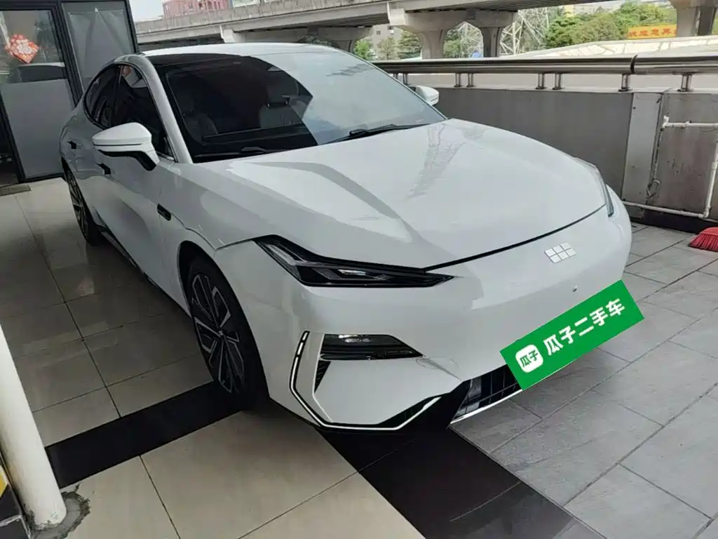 Geely Galaxy Galaxy E8 2024 2024 665km RWD Starship Voyager Edition