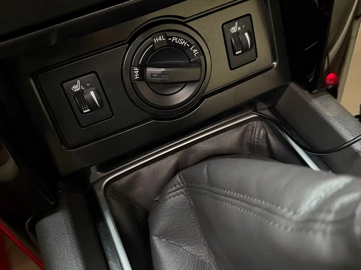 Toyota Prado 2016 2.7L Manual Edition фото 17