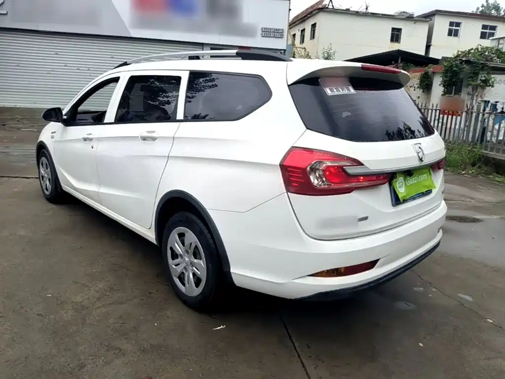 Baojun 310W 2017 2017 1.5L Manual Comfort China V