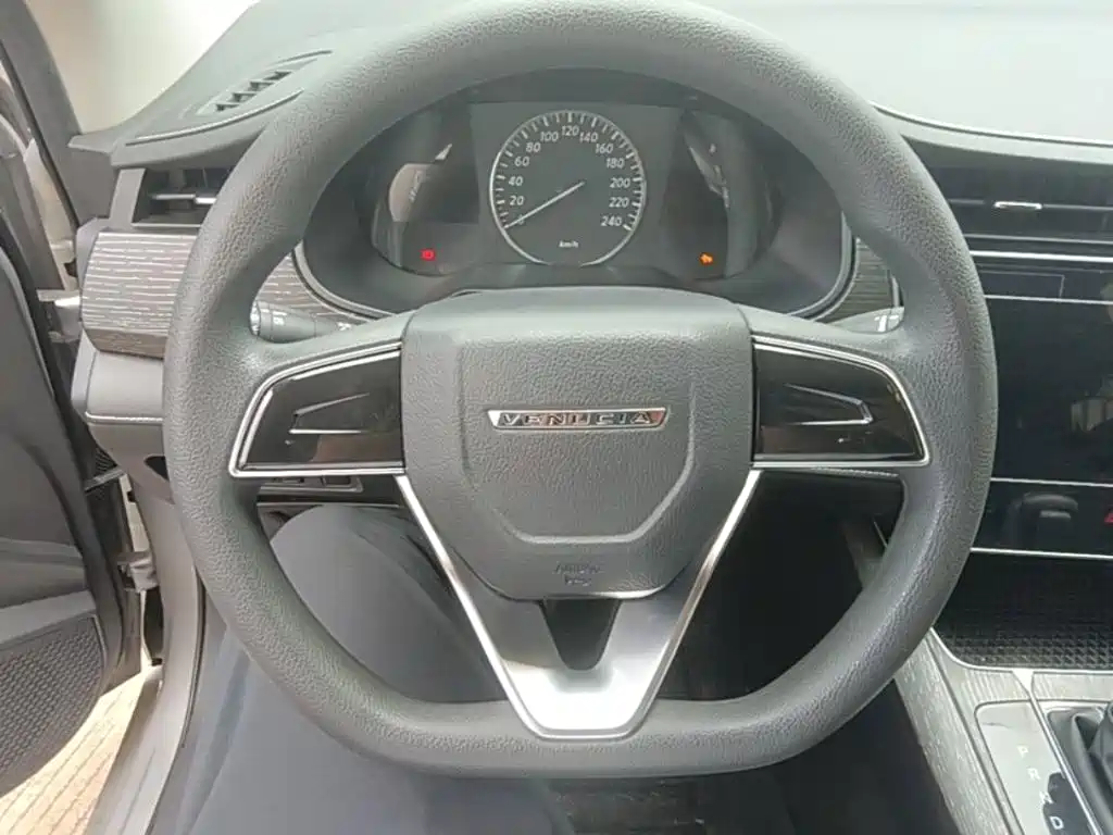 Venucia D60 2024 2023 PLUS 1.6L XL CVT Joy Leader Edition