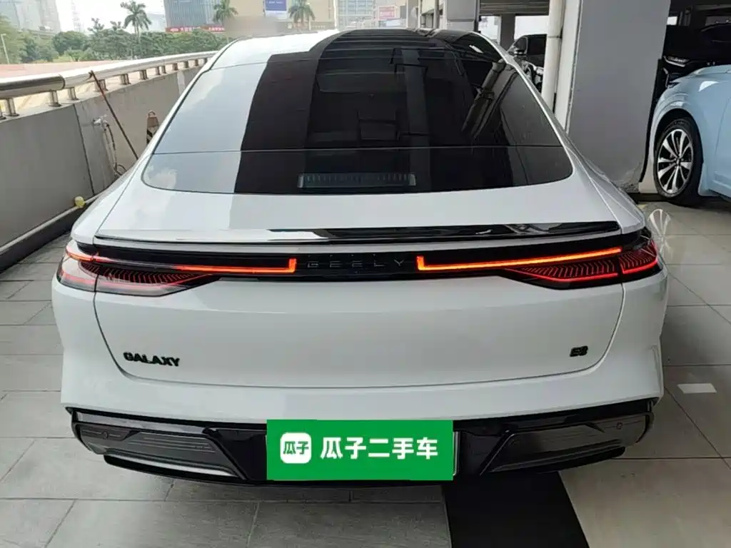 Geely Galaxy Galaxy E8 2024 2024 665km RWD Starship Voyager Edition