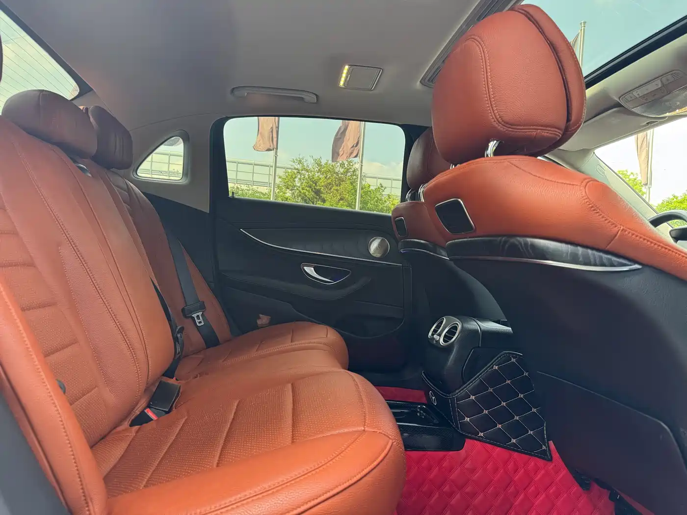 Mercedes-Benz E-Class 2018 E 200 L Sport фото 14