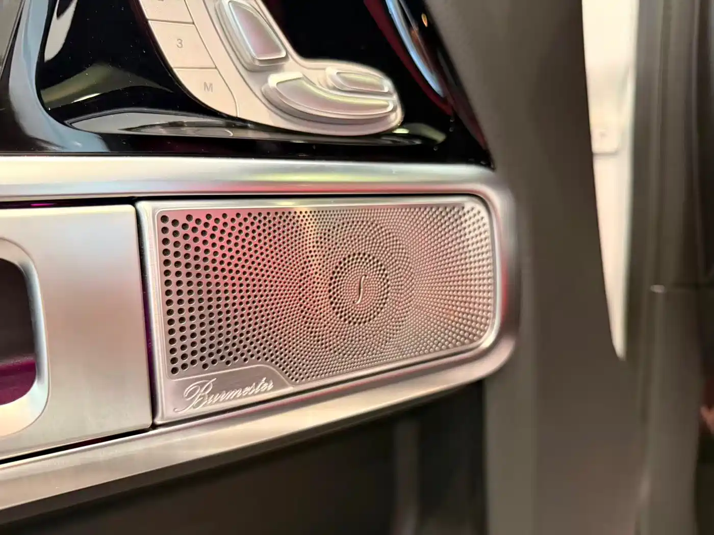 Mercedes-Benz G-Class 2024 G 500 фото 20