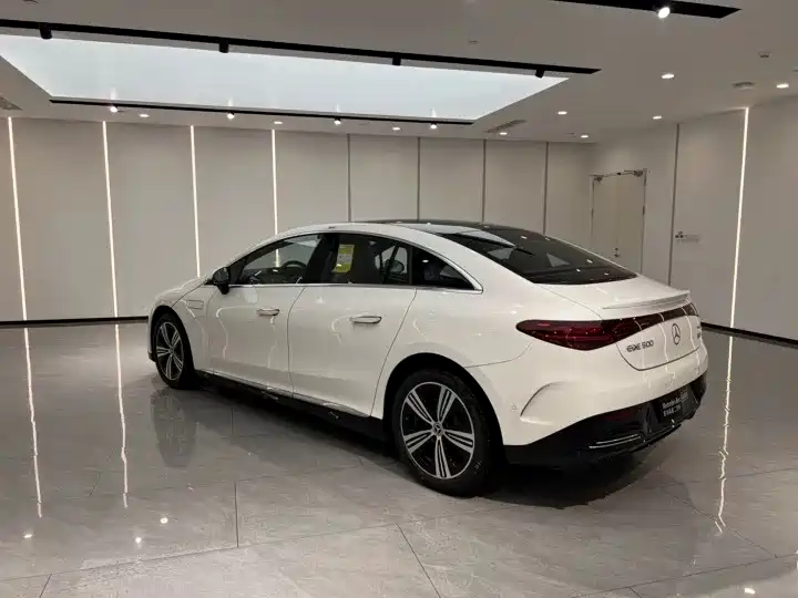 Mercedes-Benz EQE 2025 500 4MATIC Pioneer фото 15