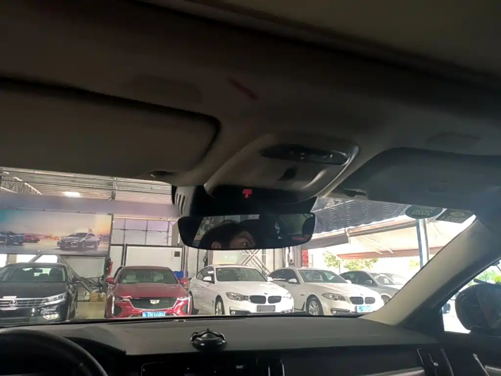 Фото 18 - Volvo S90