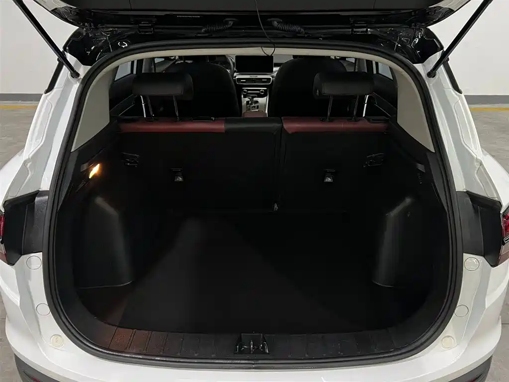 GEELY AUTOMOBILE BINYUE