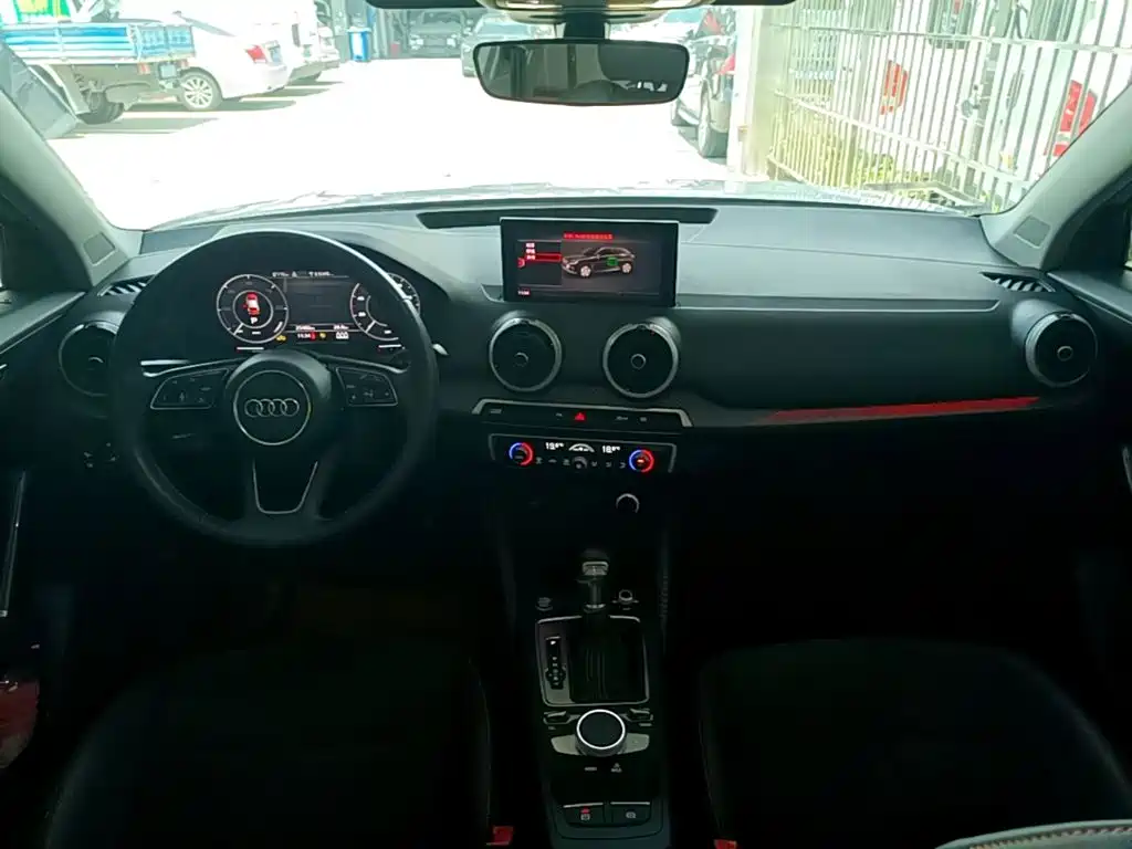 Audi Q2L e-tron 2022 2022 Q2L e-tron Pure Electric Intelligent