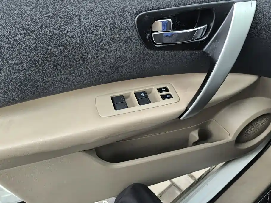 Фото 7 - Nissan Qashqai