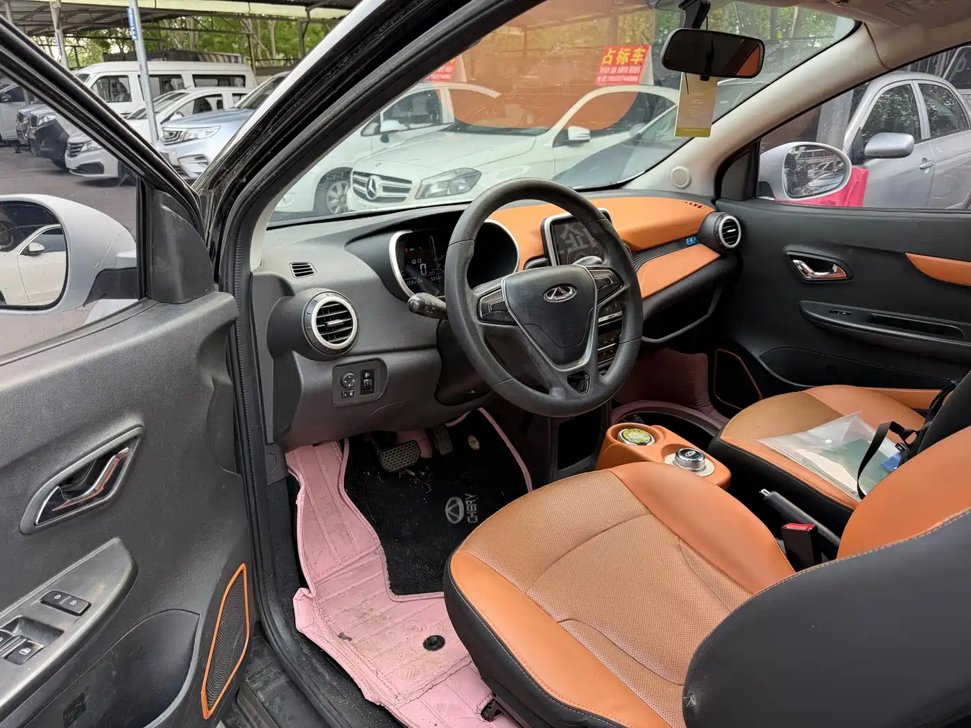 QQ New Energy Little Ant 2019 2018 400 4-Seater Premium Smart Edition