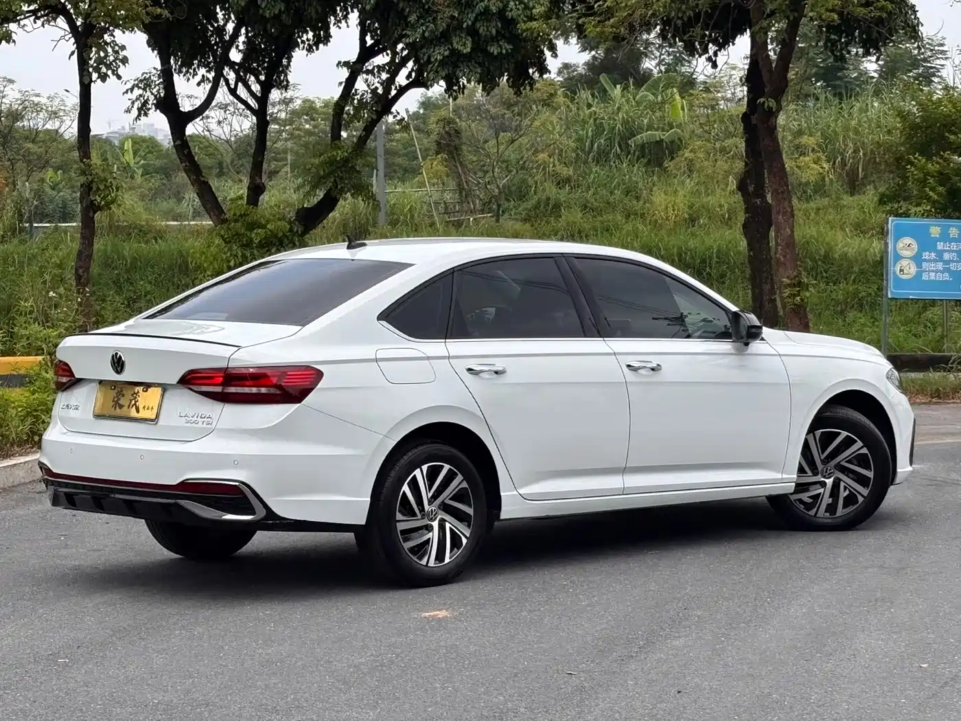 Фото 4 - Volkswagen Lavida