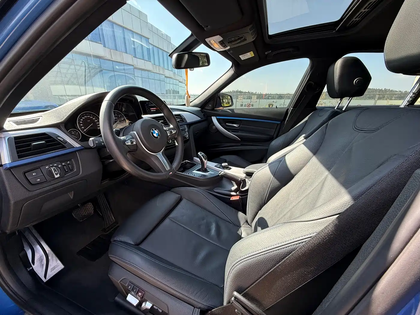BMW 3 Series 2018 320i M Sport Package фото 4