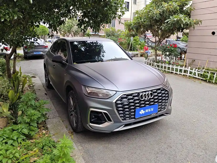 Audi Q5L Sportback 2022 40 TFSI Luxury фото 2