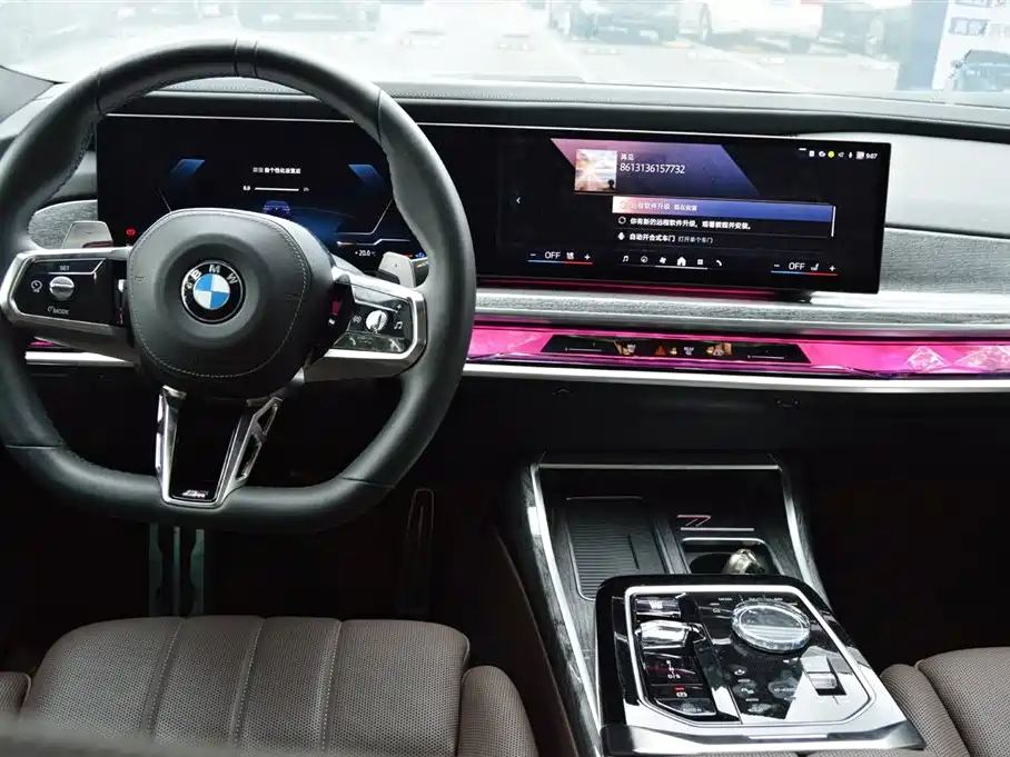BMW 7 Series 2023 740Li Exclusive M Sport Package фото 10
