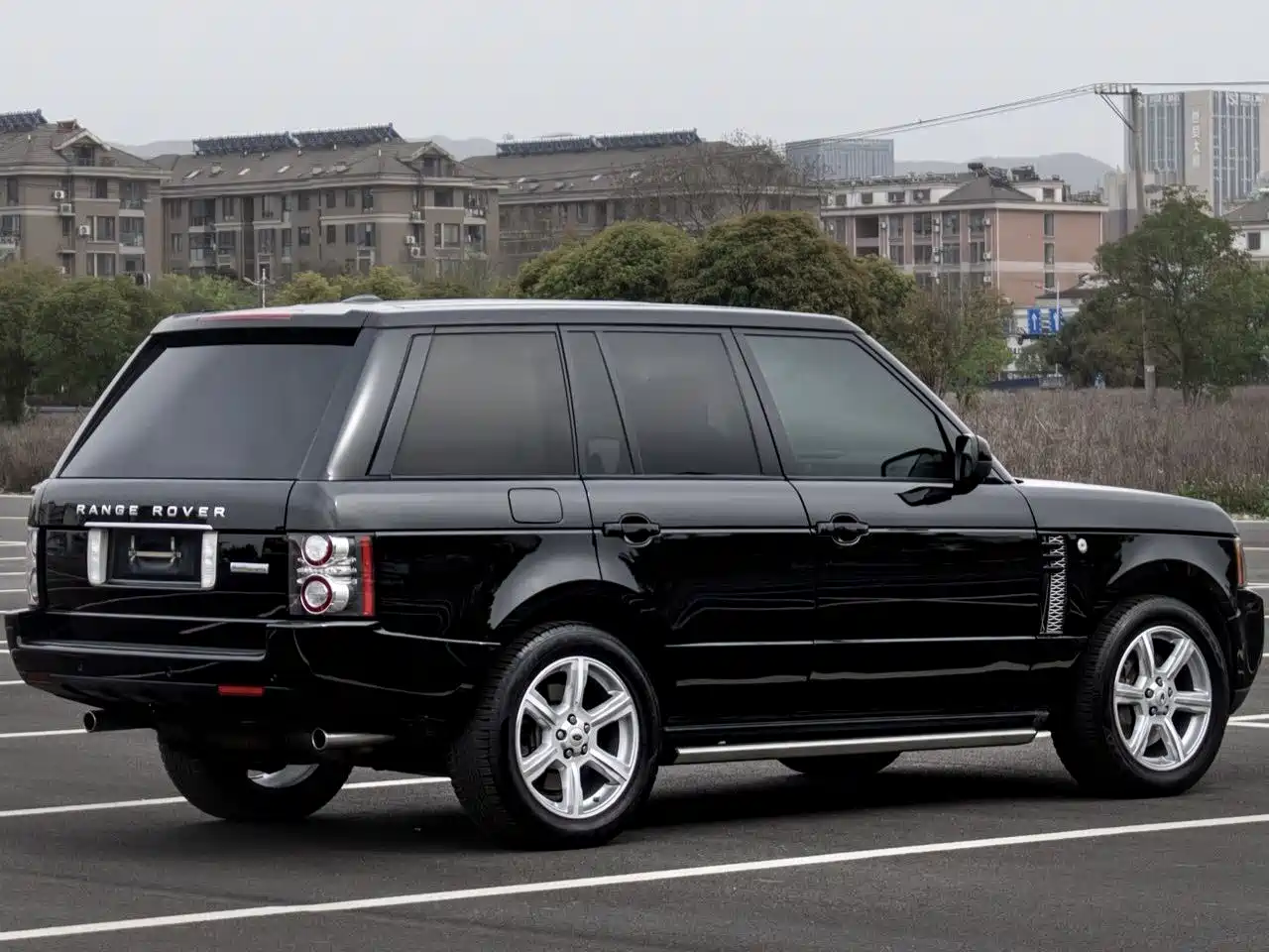 Land Rover Range Rover 2011 5.0 SC V8 Ultimate Edition фото 4